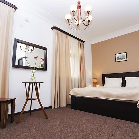 City Centre Hotel By Picnic Yerevan Exterior photo
